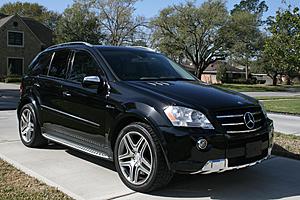 FS: 2009 ML63, 507 hp, 21"AMG wheels, new brakes, rare Almond int-img_6348.jpg