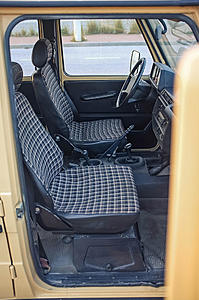 1983 Mercedes-Benz 280GE (Dealer)-front_seats_2.jpg