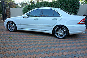 Clean original C55 AMG (RHD) - South Africa-c55-amg-side-view.jpg