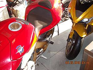 FS: MV Agusta F4 Serie Oro - collector superbike-dscn0246.jpg