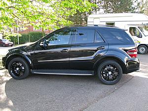 ML63AMG Black Brabus 20''-img_0124_3.jpg