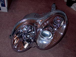 FS: W209 CLK Xenon Headlight Drivers side lft-p1020288.jpg