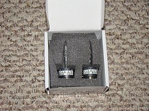 FS: D2S 6000k bulbs (pair)-dsc00241.jpg