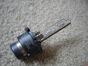 FS- Philips D2S 4300K HID Bulbs (2)-dsc05909.jpg