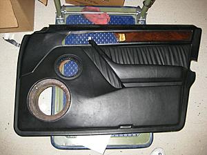 W124 Door pods and MB Quart speakers-1.jpg