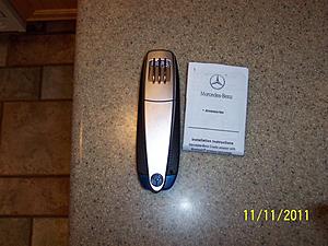 FOR SALE  Mercedes Benz Bluetooth Puck Adapter OEM B67875878-100_6088.jpg
