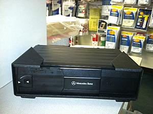 W220 CD Changer &amp; Magazine-cdchanger1.jpg