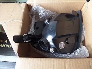 FS: W202 Side Marker Lights-sam_1445.jpg