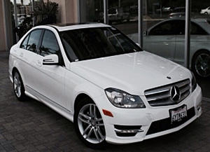 Hi, Im new, and this is my first Mercedes Benz-car.jpg