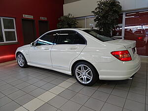 2009 White W204 Mercedes-Benz C350 CDi - Weekend Ride-6cmqr6i.jpg