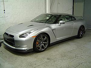 2009 Nissan GT-R-gtr1.jpg