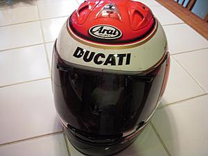 FS: 2000 Ducati 996s-helmet.jpg
