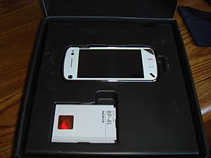 Brand New Unlocked White Nokia N97 U.S. Version-dsc00138.jpg
