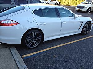 2011 PORSCHE PANAMERA 4S WHITE 2400 MILES-photo-1-.jpg