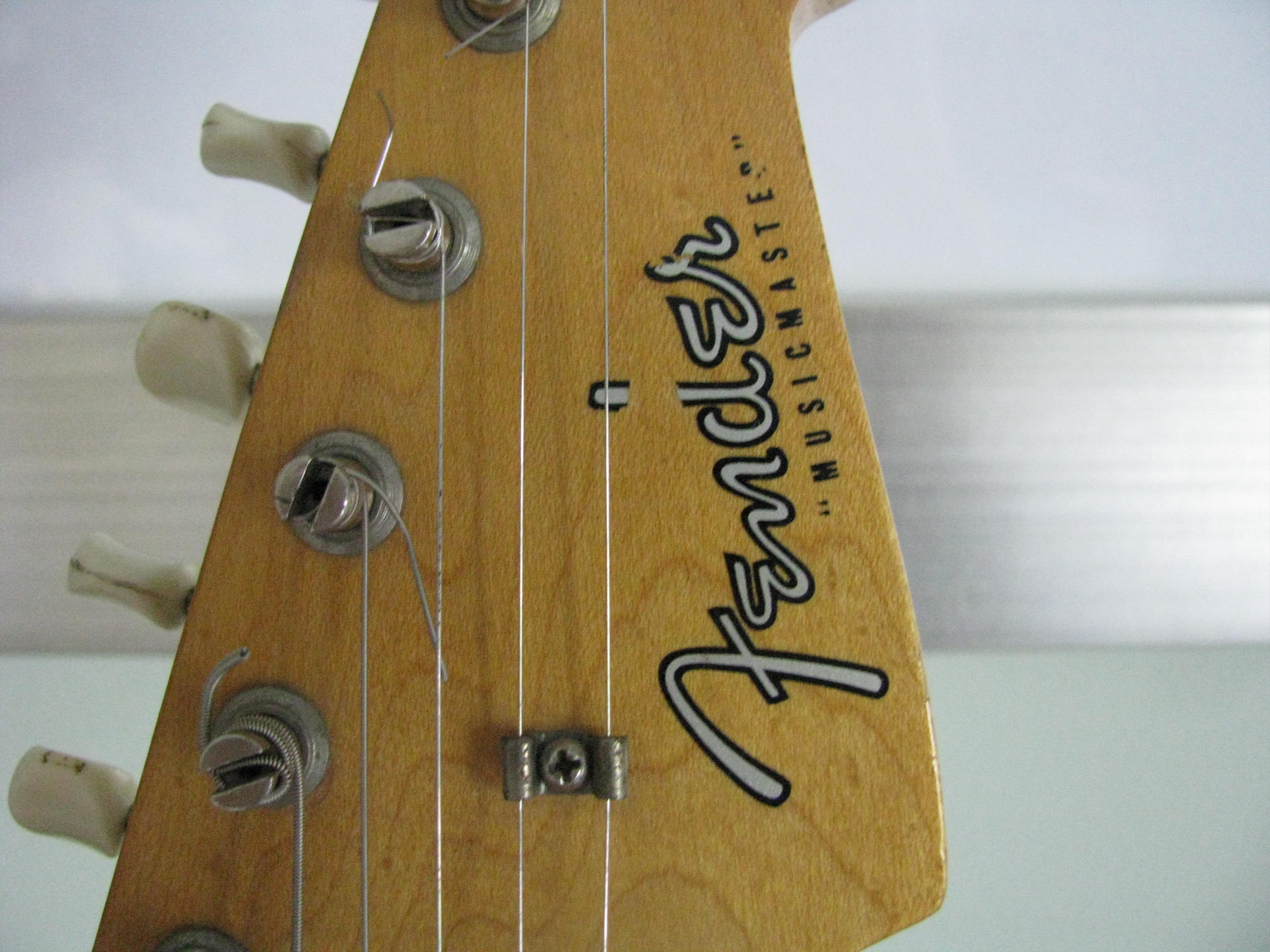 fender musicmaster guitar serial number