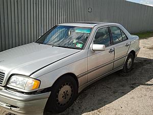 Parting out 99 C280 (W202)-2012-08-18-16.40.41.jpg
