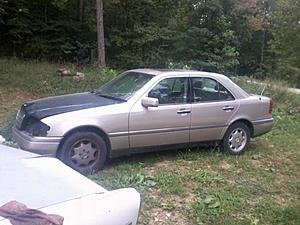 Mercedes Benz's -- PARTING OUT ---92benzc280.jpg