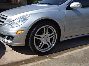 my R500 on 22's - take a peak....-r500_2.jpg