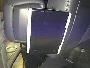 Question / help requested - rear seat entertainment versions-photo-1.jpg