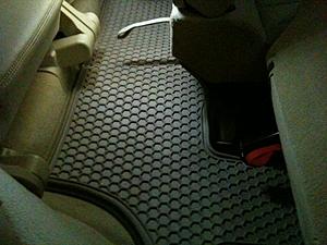 2012 R350 3rd row OEM all-season floor mat (7-passenger option)-1-pc.-3rd-row-floormat.jpg