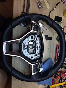 R63 model year 2012-amg_steering.jpg