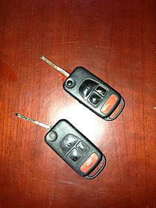 Selling 1998 S500 Key Fobs (2)-img_0756-large-.jpg