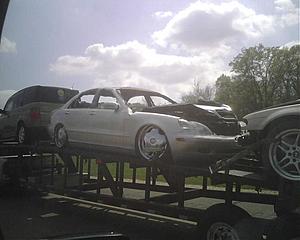 DAYUM! Torched S500 on a flatbed........-img00002.jpg