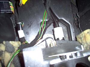 Stuck in Park.  Not the palstics parts!!!-im000089.jpg