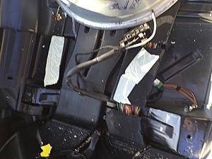 2004 S430 4Matic tail light stays on and kills battery-image.jpg