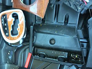 2004 S430 4Matic tail light stays on and kills battery-image.jpg