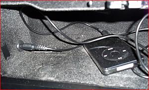 Cheapest and easiest way to add aux cable to 2003 S500?-picture-aux-plug.jpg