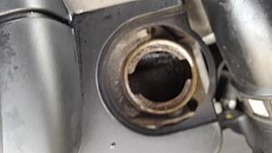 Needes a wrench to remove oil filler cap and then ugly inside-20150516_151106-1024x576-.jpg