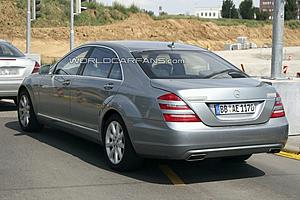 Profile of S-Class Buyer-s-class-face-lift-03.jpg