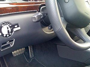 Photos of the W221 S63 Accel. Pedal-installed.jpg