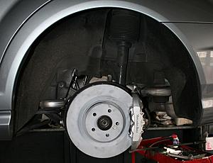 My US spec S550 upgraded with Euro spec S600 Brakes-rearmounted.jpg