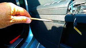 Removing W221 door-panels..-speaker-cover-removal-1.jpg