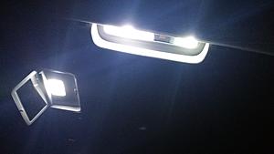 Rear Dome Light Bulb Removal-20150903_193344.jpg