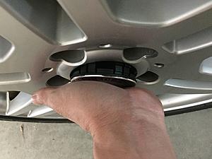 DIY: How to change center wheel caps!-img_9245_zps1pwni3en.jpg