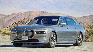 The New 7-Series is Here to Battle the S-Class - If You Can Get Past the Front End!-img-7645-1667848176.jpg