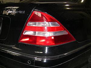 blacked out tail lights b4 &amp; after pix, what do you guys think?-img_0409.jpg