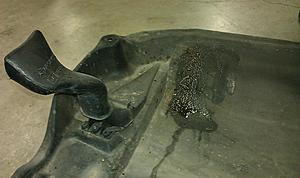 Fluid Leak Infront of Oil Pan-imag1491.jpg