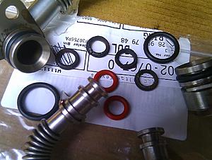 W221 S65 turbo leaking-turbowaterseals_zps64161819.jpg