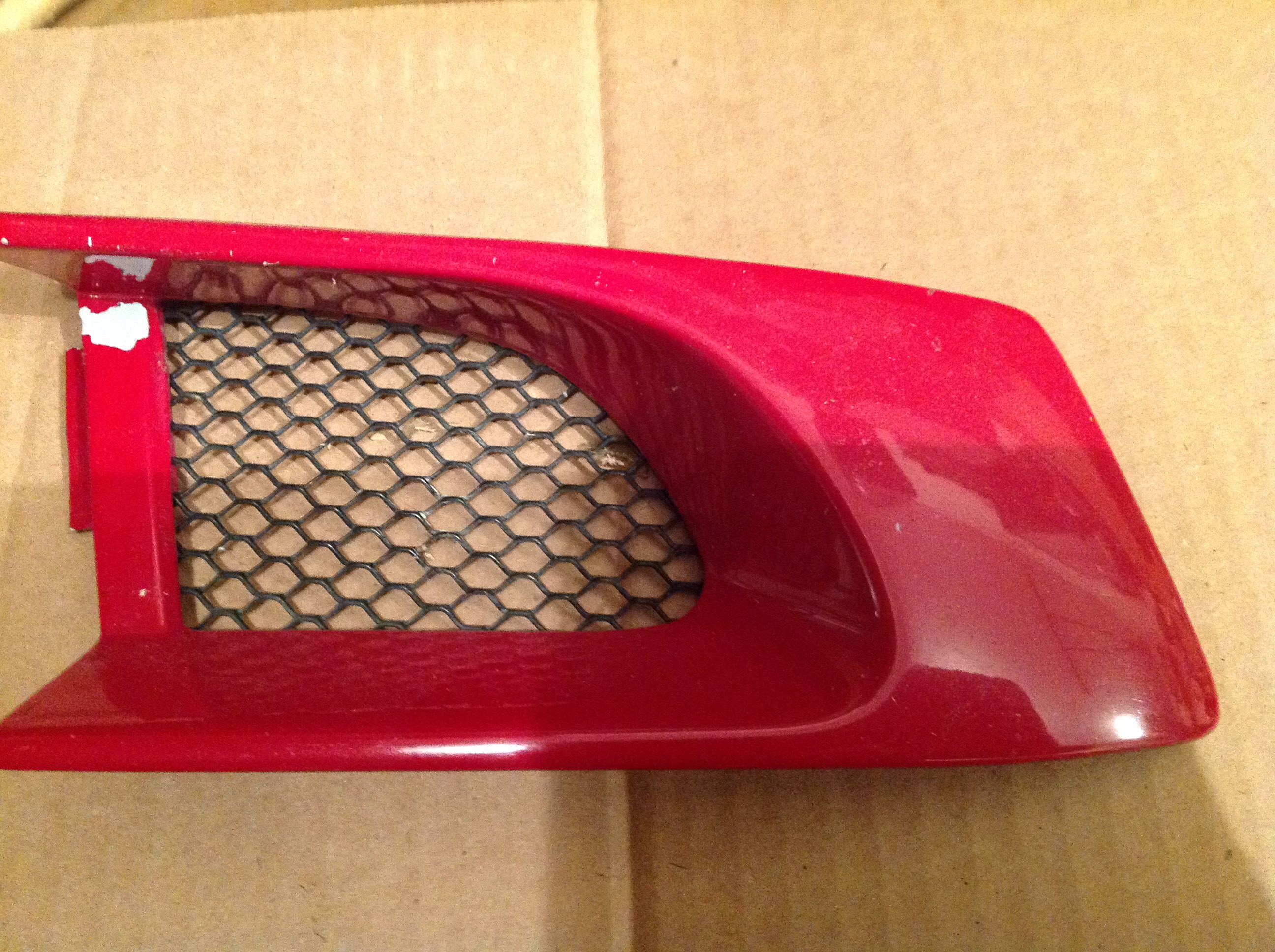 SL/R129 TOW HOOK COVER RED 1998 SL500 -  Forums