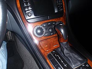 PIcs of my JL 13.5" sub installed in footwell &amp; sport bmpr W/lip (inspired by AMGFAN)-bass-knob-hidden.jpg