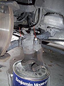 2003 SL500 Rear Brake Job-100_0376.jpg