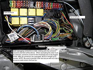 sl600 ecu removal-ecu_step3.30.9.2012.jpg