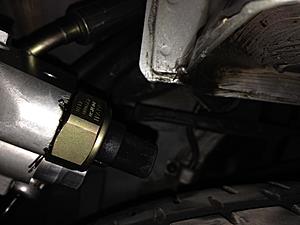 2002 (r230)ABC leak from HYDRAULIC STRUT SHOCK PRESSURE VALVE-img_2830.jpg