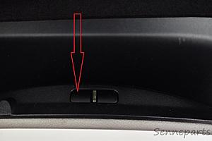 Can some post a picture of the lock-hook on the lid for the glove compartment?-press-down-cover-where-red-arrow-points.jpg