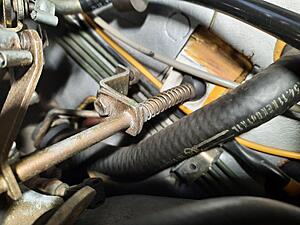 380SL Throttle problem-20230313_194041.jpg