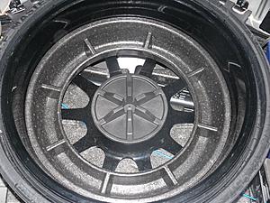 SL55 Spare Tyre?-spare-tyre-boot.jpg